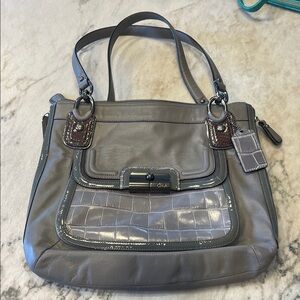 New Vintage Elegant COACH Gray Leather Handbag